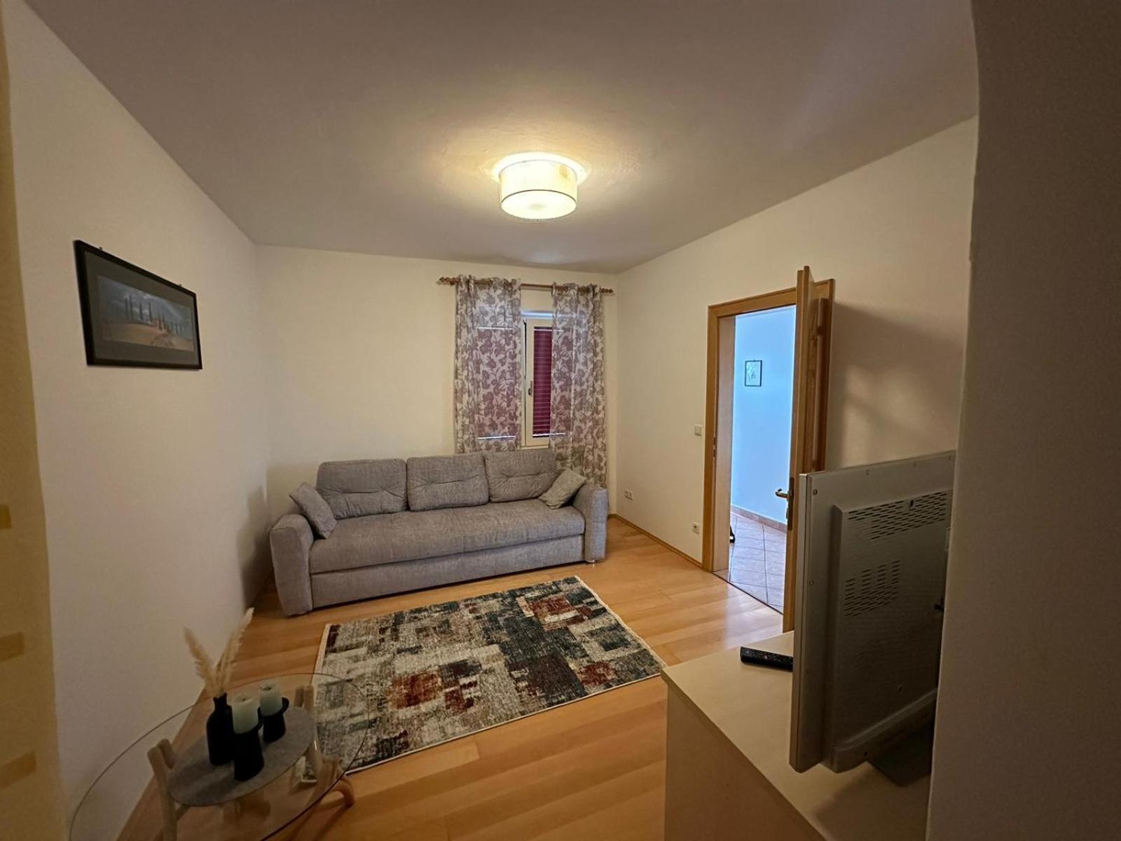 Haus Tirol Appartement Caldaro Buitenkant foto