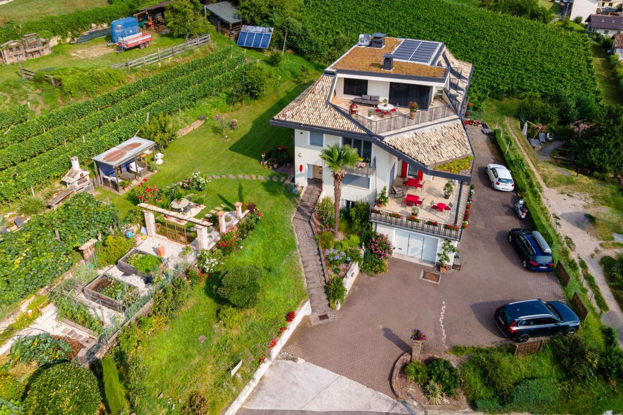 Haus Tirol Appartement Caldaro Buitenkant foto